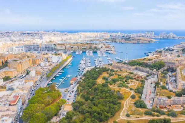 Fully Equipped 1Br Apt With Wifi & Ac In Gzira By 360 Estates Apartament